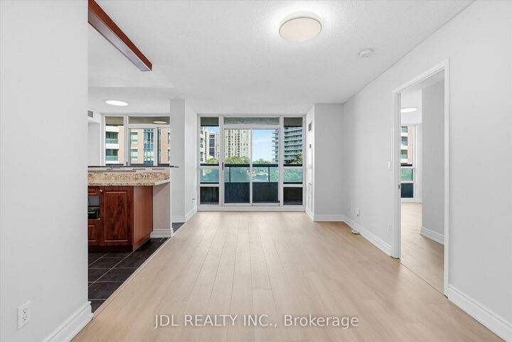 503 Beecroft Road 516 — photo 1