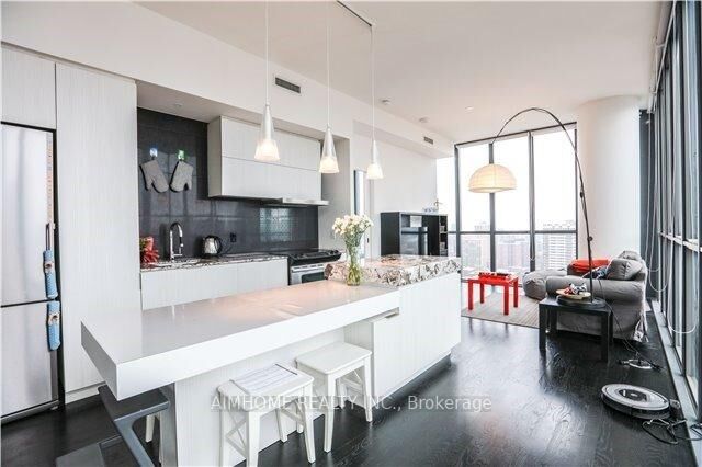 Property Photo:  101 Charles Street E 2304  ON M4Y 1V2 