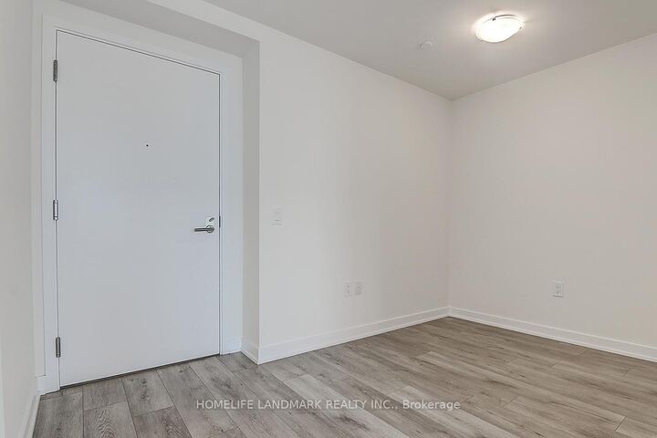 Property Photo: 28 Freeland Street 1708 ON M5E 0E3