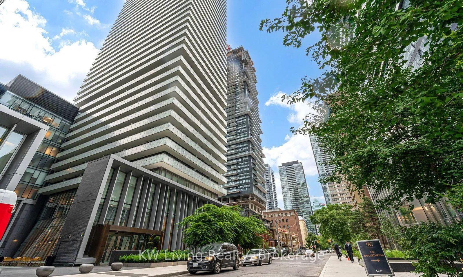 Property Photo:  50 Charles Street E 4808  ON M4Y 0C3 