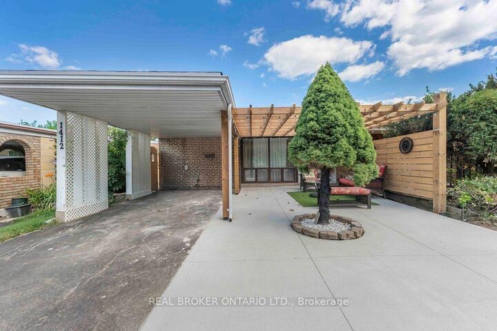 Property Photo:  1412 Seaview Drive  ON L5J 1X5 