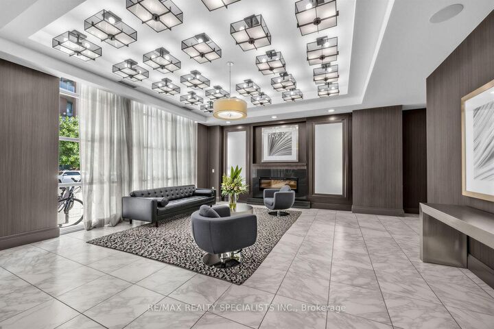 125 Western Battery Road 301 — photo 1