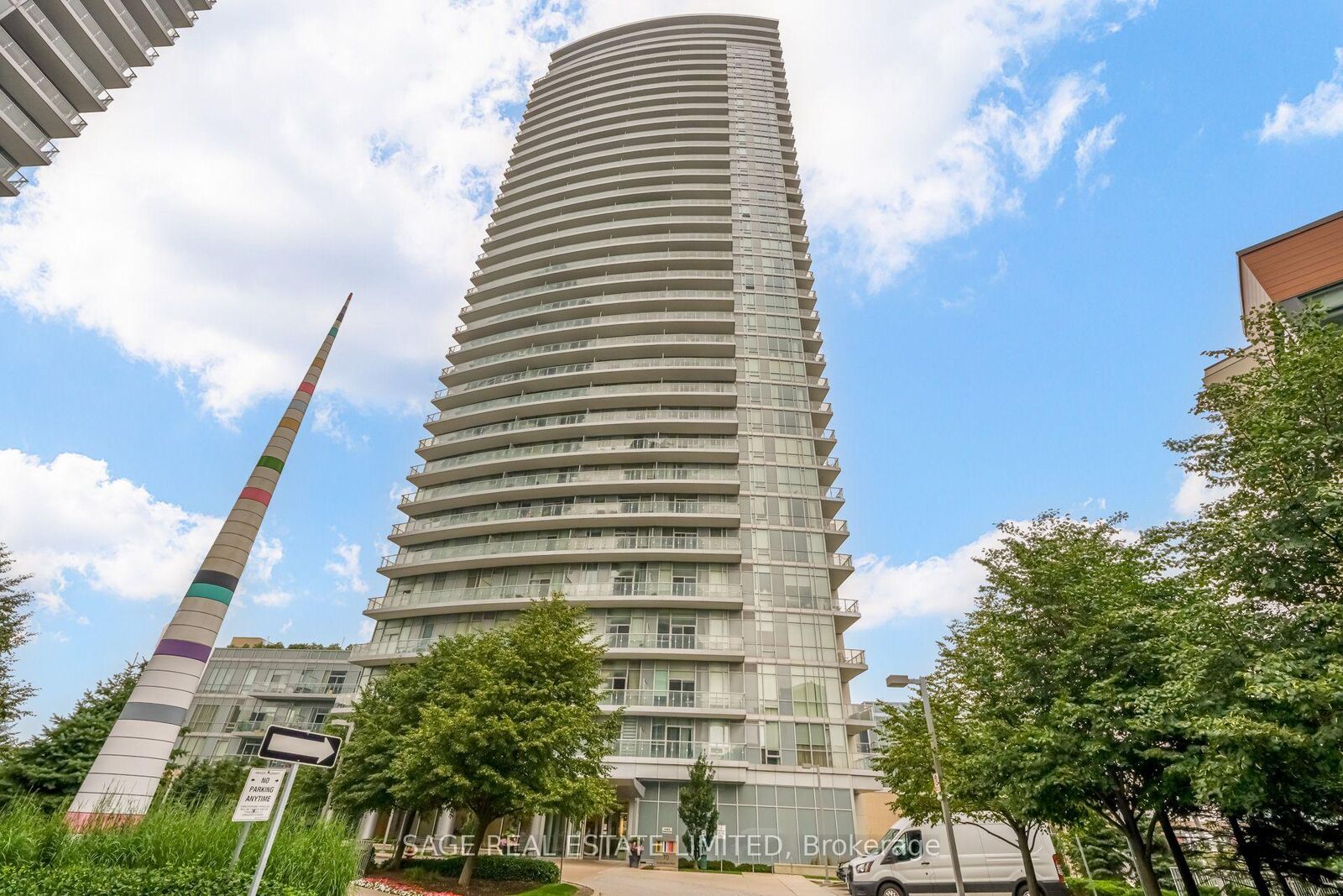 Property Photo: 70 Forest Manor Road 1303 ON M2J 0A9