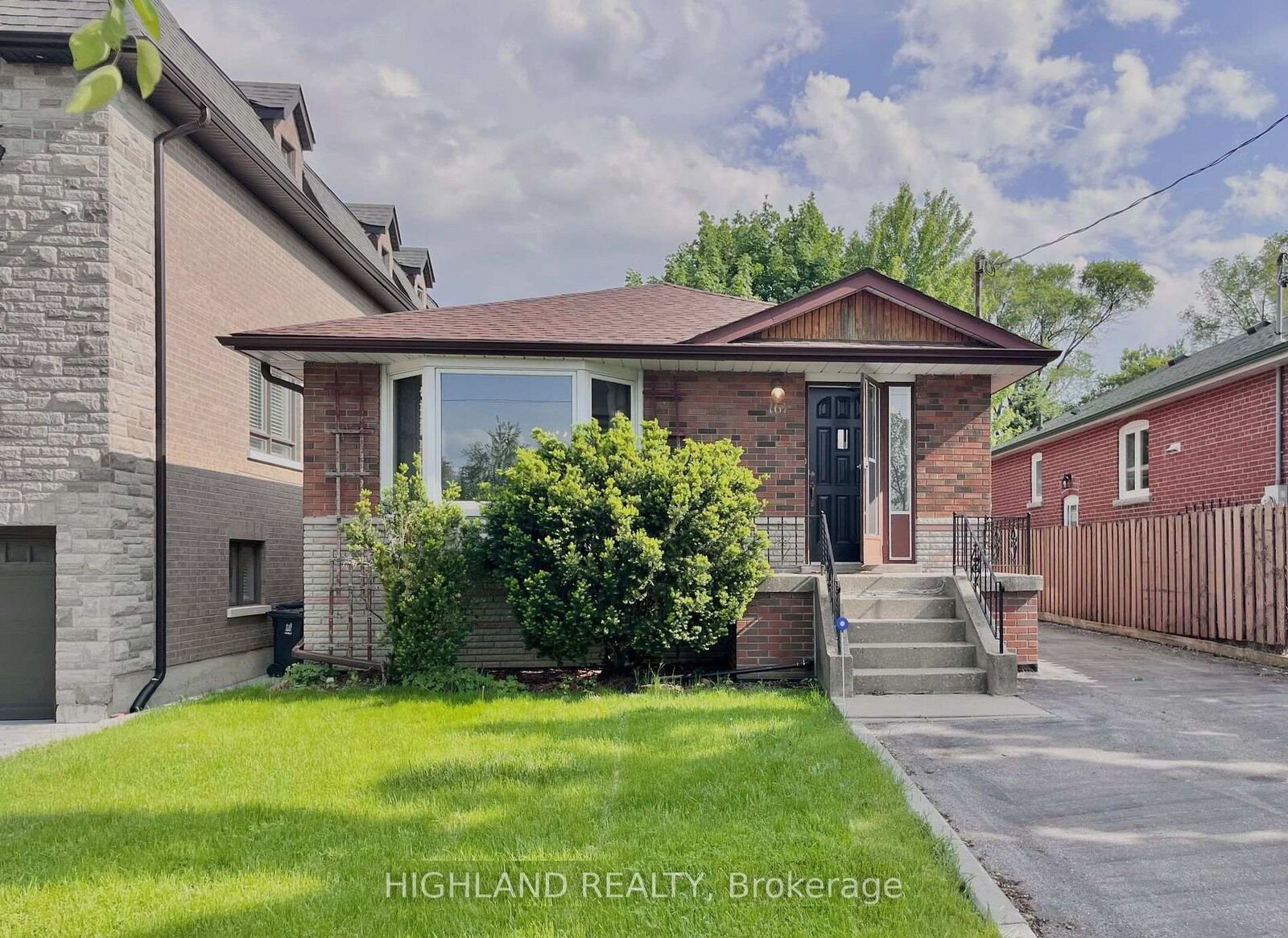 Property Photo:  167 Churchill Avenue Basement  ON M2N 1Z3 