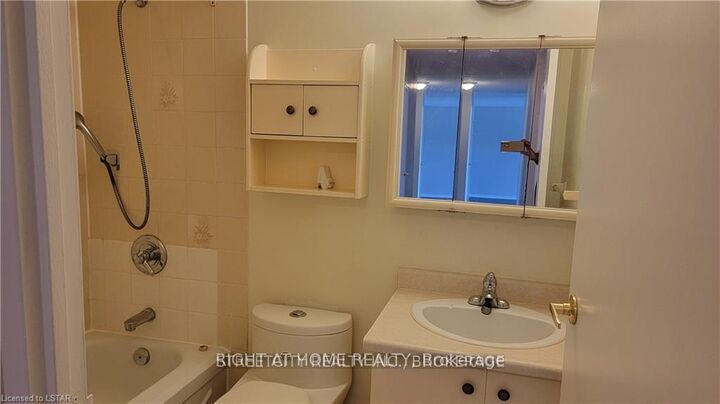 Property Photo:  1600 Adelaide Street 202  ON N5X 3H6 