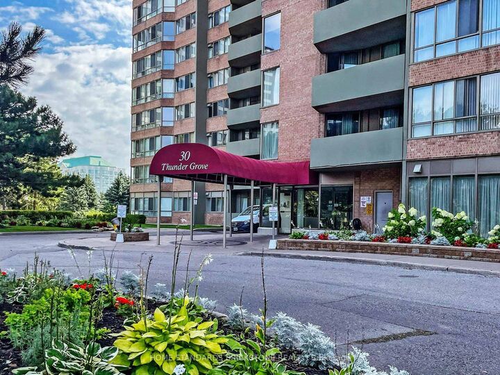 Property Photo: 30 Thunder Grove 1705 ON M1V 4A3
