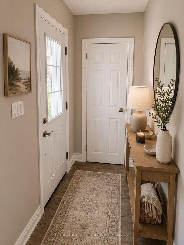 Property Photo:  313 East 33rd Street  ON L8V 3T9 