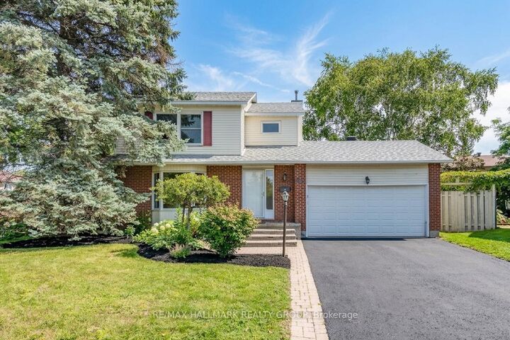 Property Photo:  34 Starling Crescent  ON K2J 2L9 