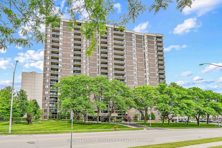 Property Photo: 301 Frances Avenue 907 ON L8E 3W6