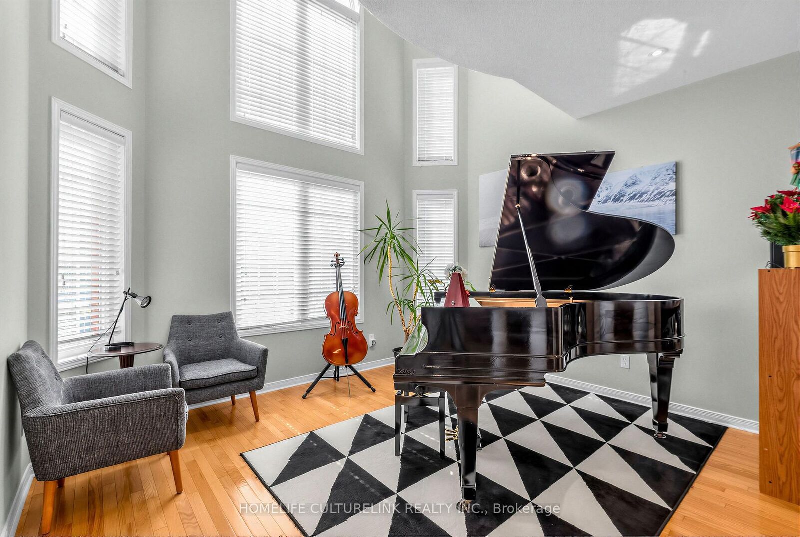 Property Photo: 93 Greenwood Road ON L4A 0N8