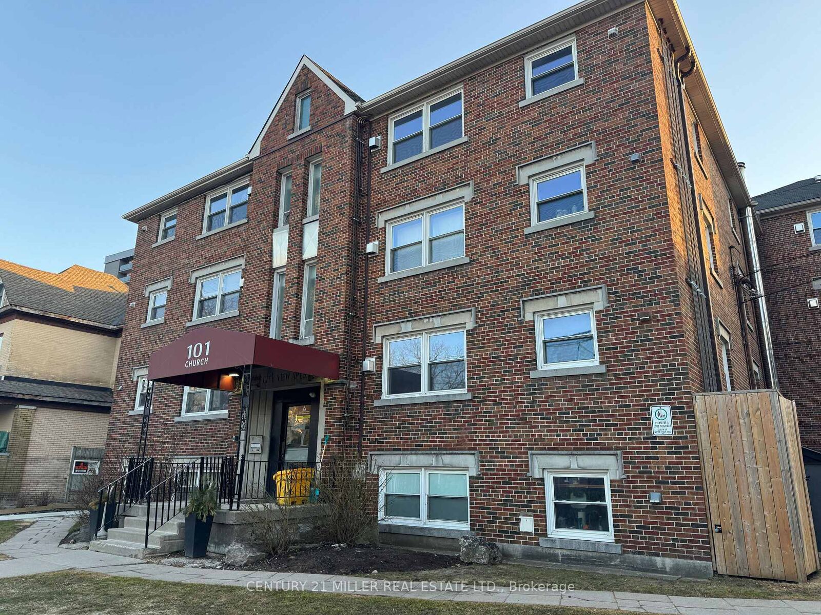 Property Photo:  101 Church Street 402  ON N2G 2S3 