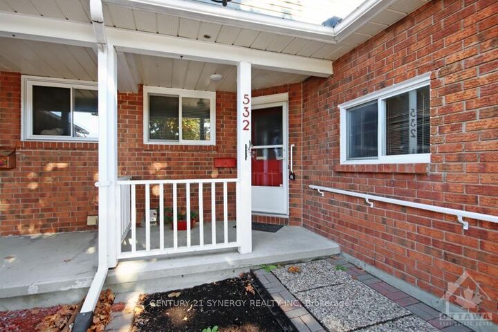 Property Photo: 532 Pocono Crescent ON K4A 1S2