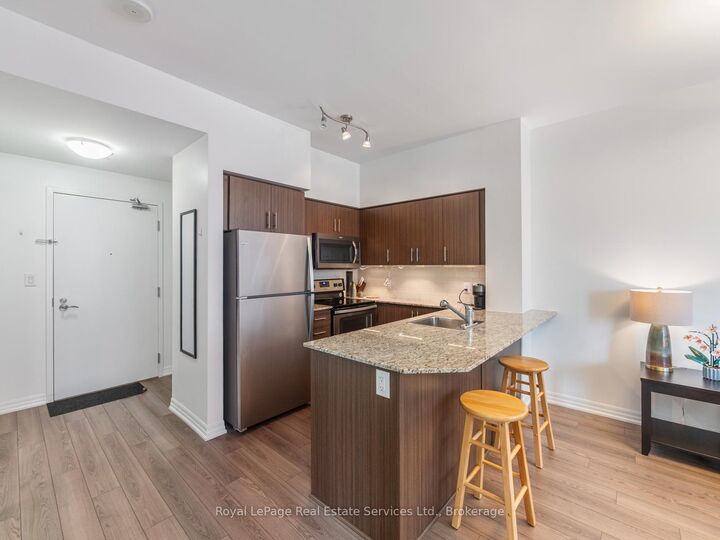 Property Photo: 111 Worsley Street 709 ON L4M 0J5