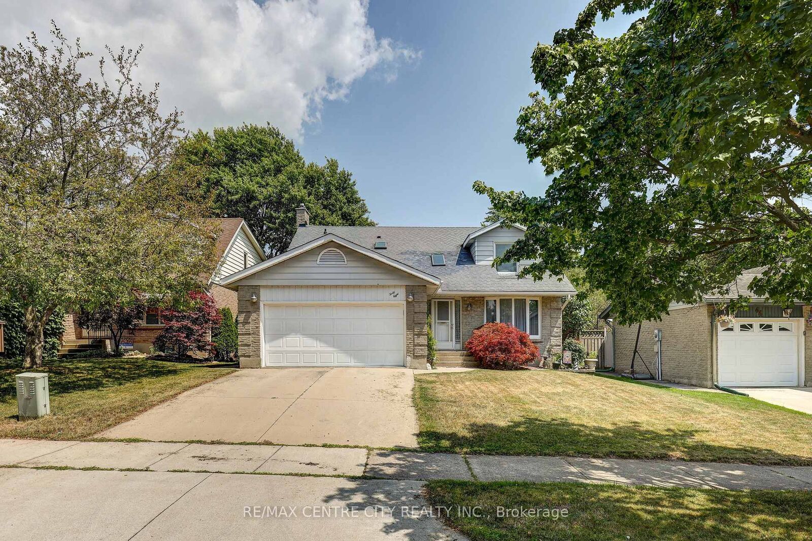 Property Photo: 48 Clarendon Crescent ON N6C 5B8
