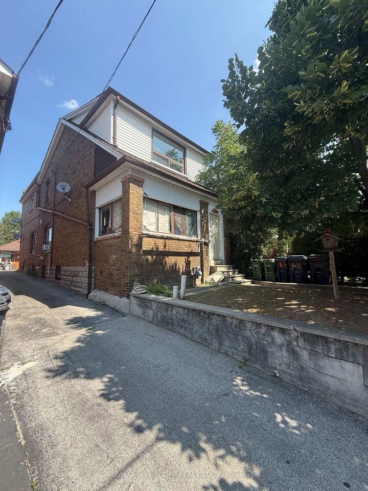 64 Ashburnham Road — photo 1