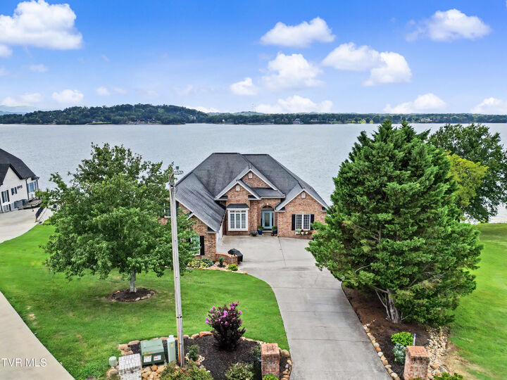 Property Photo:  391 Back Nine Drive  TN 37890 
