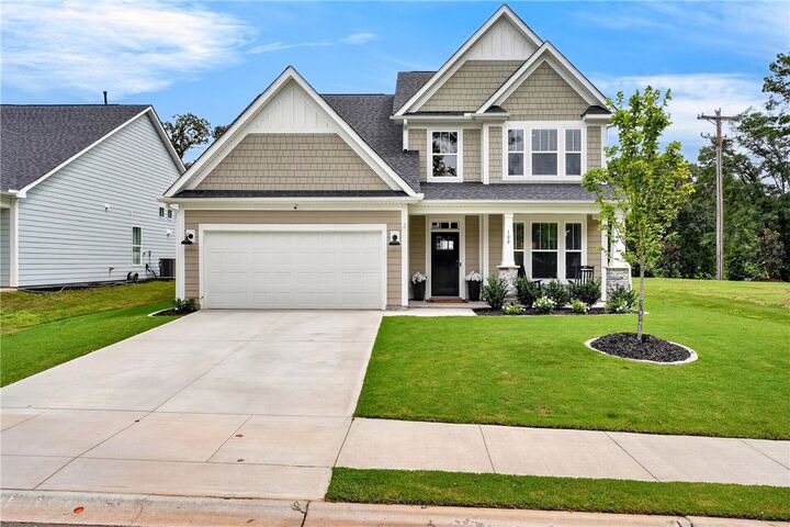 Property Photo: 100 Beaverdam Creek Drive SC 29621