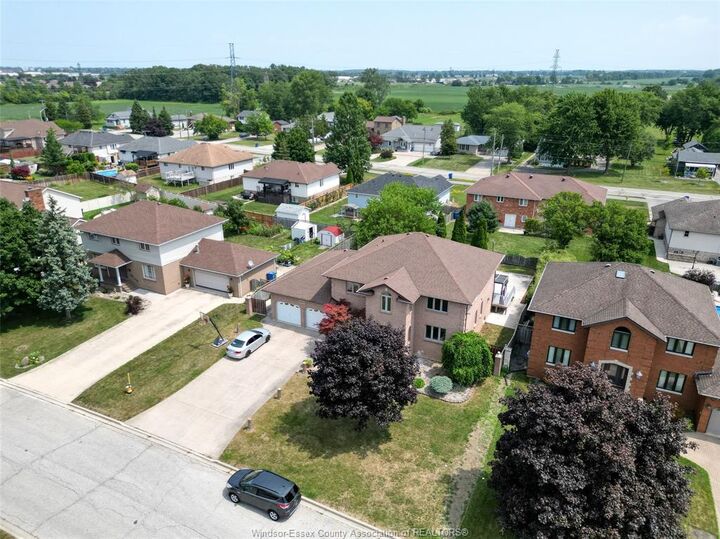 Property Photo: 2350 Docherty Drive ON N8N 4R2