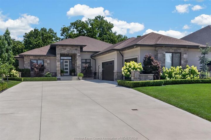 22 Emily Avenue — photo 1
