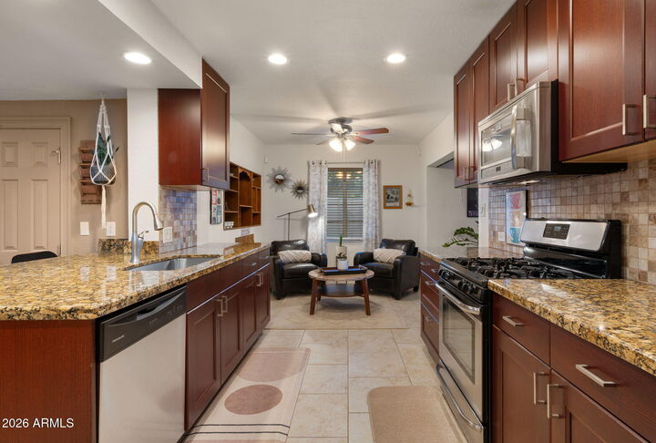 Property Photo: 218 W Roma Avenue AZ 85013