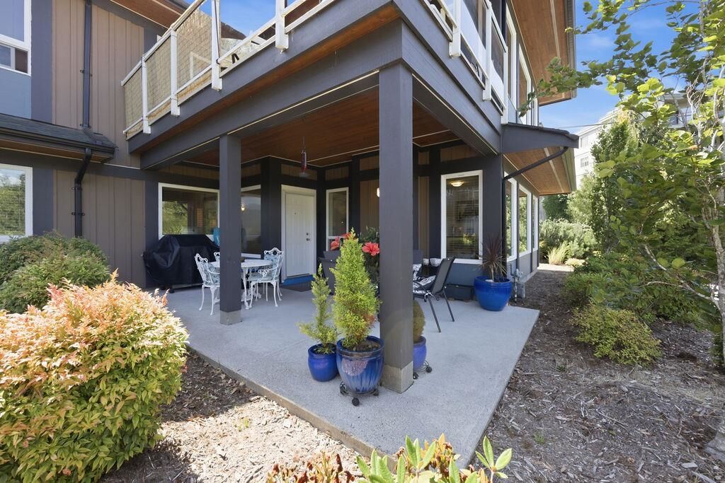 Property Photo: 5778 Marine Way 1 BC V7Z 0L8