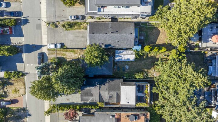 Property Photo: 942 Lee Street BC V4B 4N8