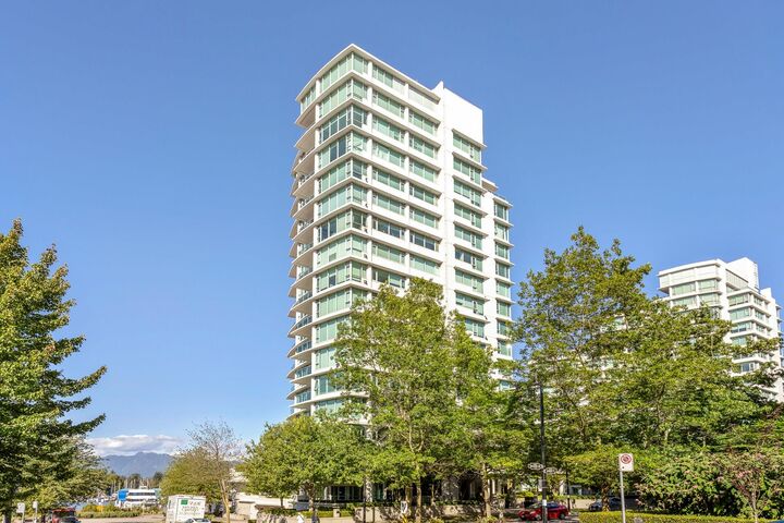 Property Photo: 1777 Bayshore Drive Ph2 BC V6G 3H2