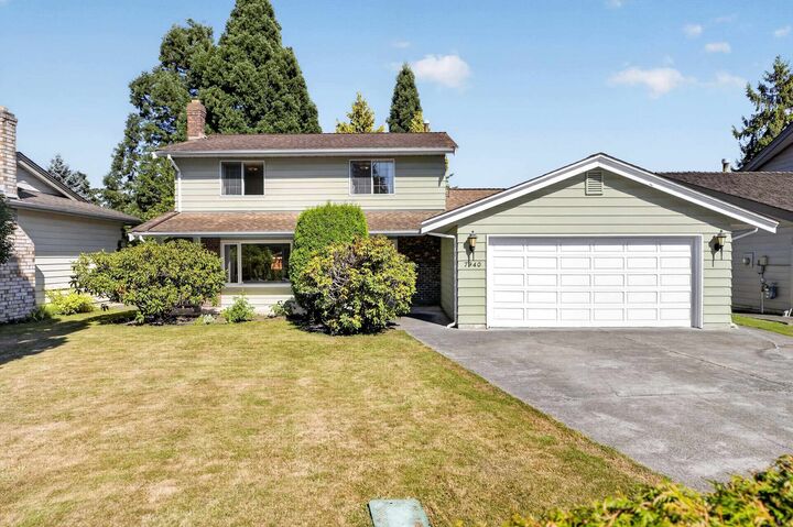 7940 Willowfield Drive — photo 1