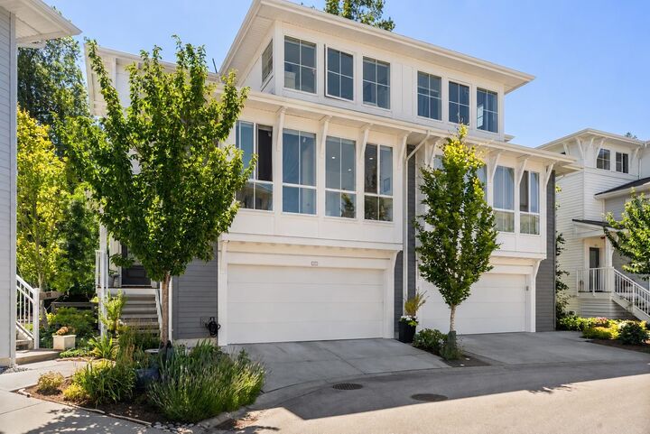 Property Photo: 4638 Orca Way 117 BC V4M 0C2