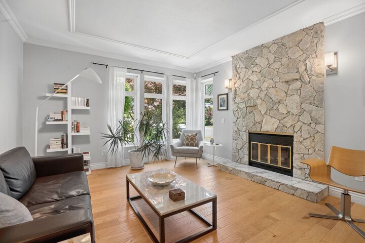 Property Photo: 12498 202B Street BC V2X 9X3