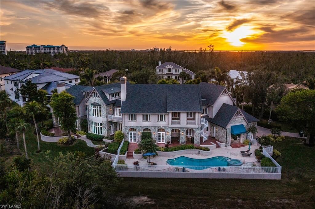 Property Photo:  13960 Blenheim Trail Rd  FL 33908 