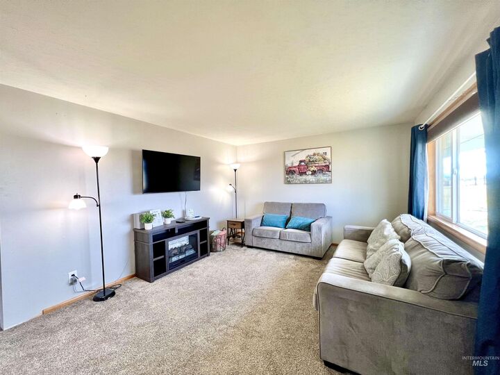 Property Photo: 266 S 200 W ID 83350