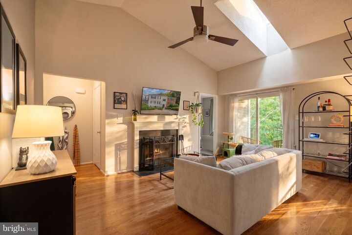Property Photo:  12221 Stevenson Court 12221  VA 22192 