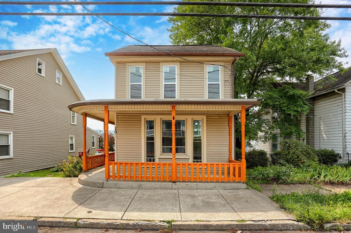 Property Photo: 10 E Grand Avenue PA 17980
