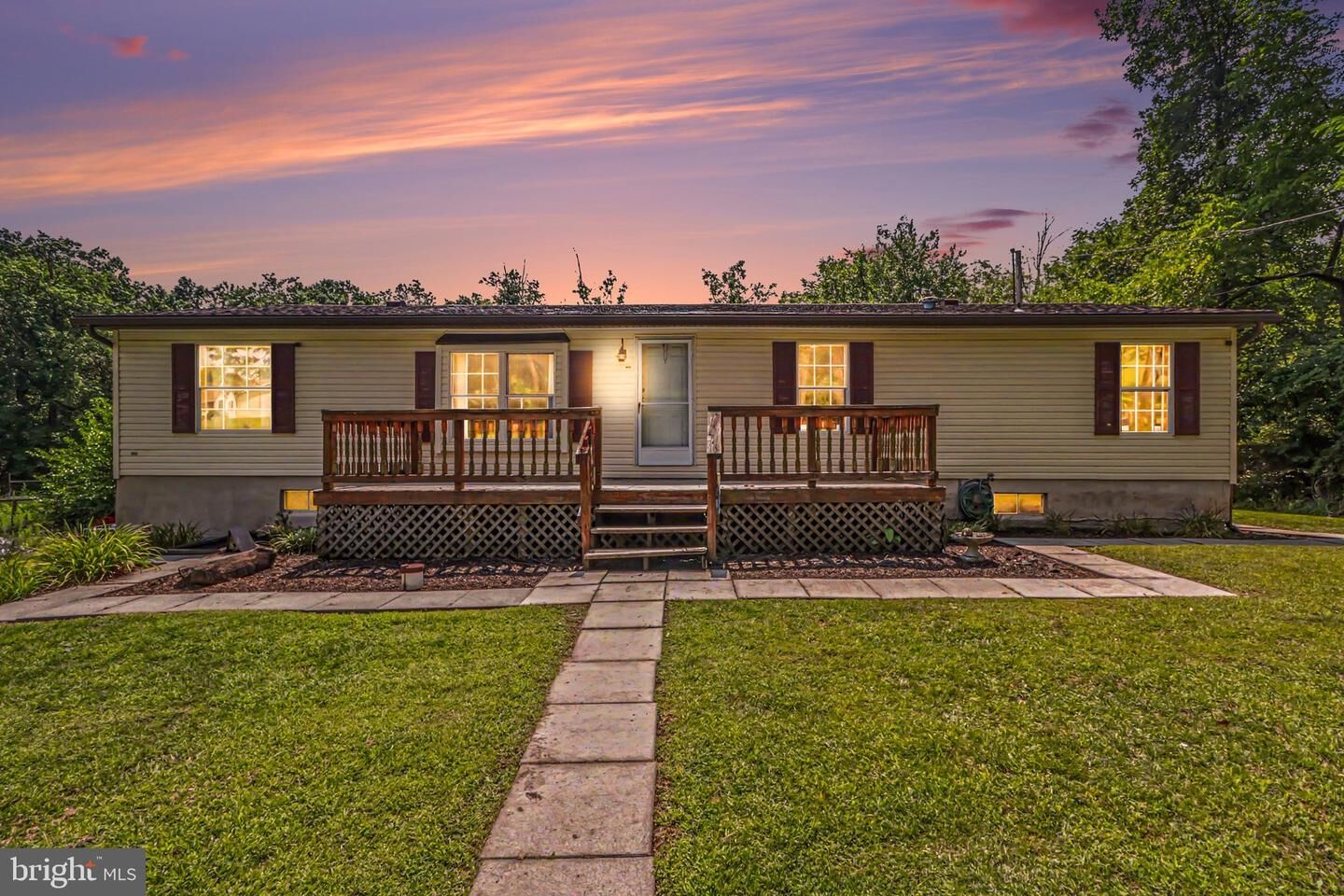 Property Photo: 45 N Winding Road PA 17365