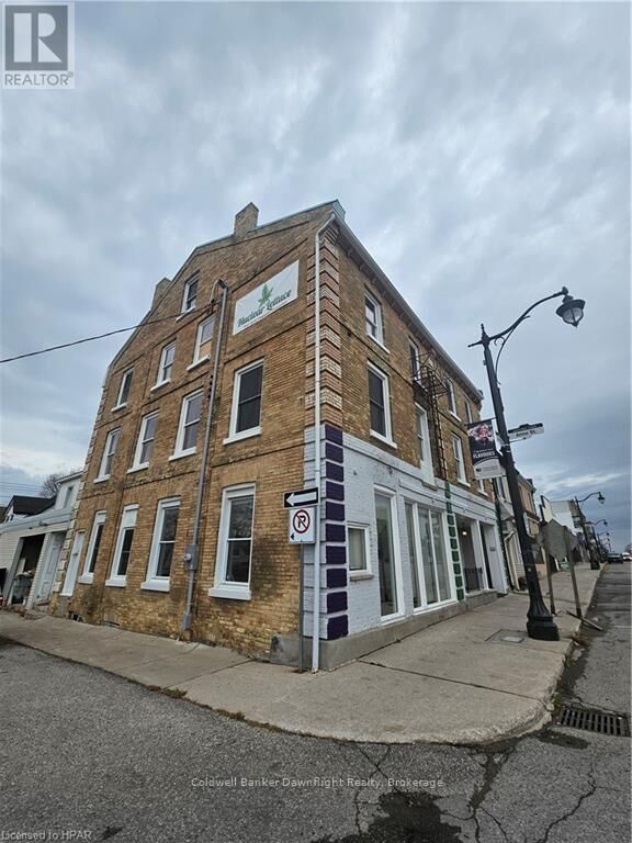 Property Photo:  441 Main Street 203  ON N0M 1S2 