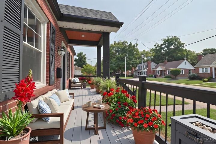 Property Photo: 739 Pasadena Avenue OH 45150