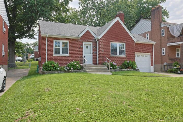 Property Photo: 1132 Betty Lane OH 45238