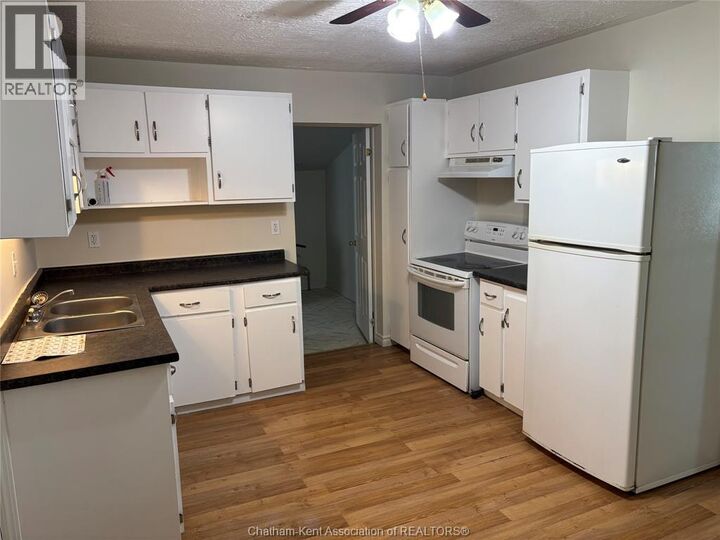 Property Photo:  26 Charteris Street  ON N7M 3S8 