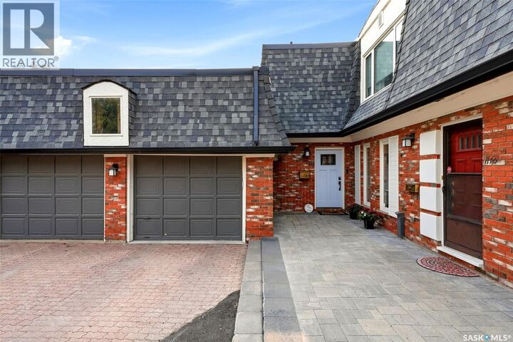 Property Photo: 1142 Gryphons Walk SK S4S 6X1