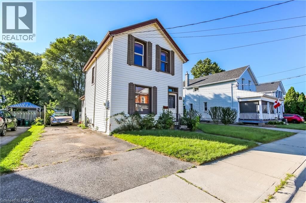 Property Photo: 49 Grand Street ON N3R 4B3