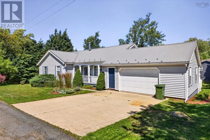 Property Photo:  1 Hillcrest Street  NS B2N 3M2 