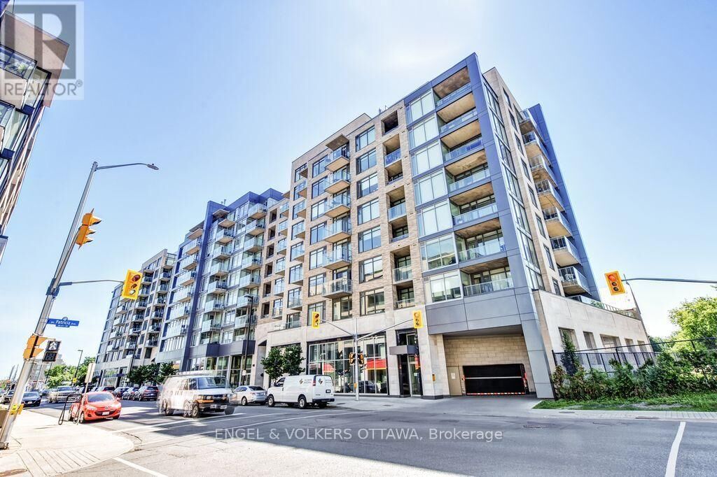 Property Photo: 108 Richmond Road 108 ON K1Z 6V9