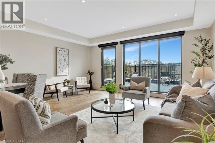 Property Photo: 7 Grand River Street North 204 ON N3L 2L9