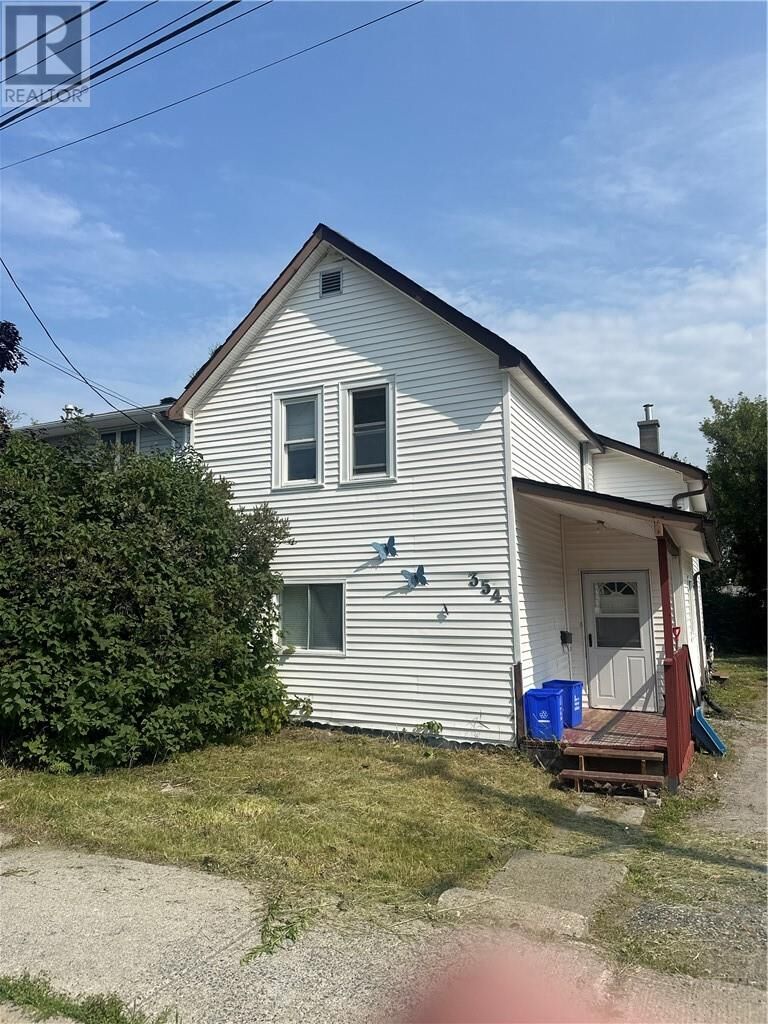 Property Photo: 354 Poplar Street ON P3C 2C3