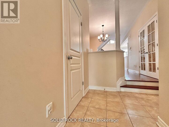 Property Photo:  66 Madelon Drive  ON K2J 5C5 
