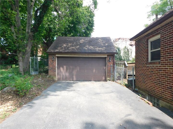 Property Photo: 825 Audrey Place OH 45406