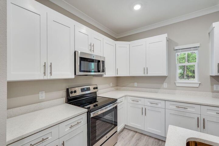 Property Photo:  90 Date Palm Lane  FL 32439 