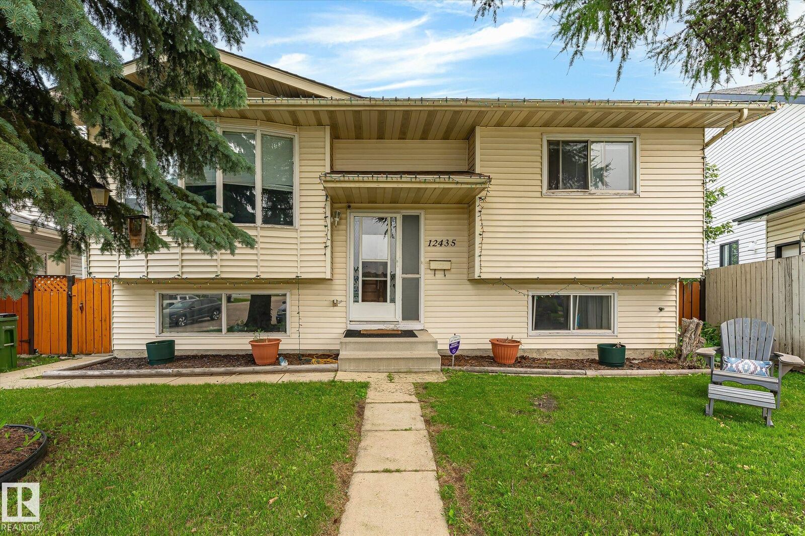 Property Photo: 12435 46 Street NW AB T5W 5E2