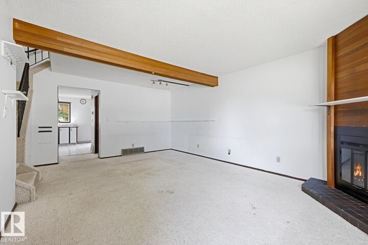 Property Photo:  3515 43 Avenue NW  AB T6L 4J5 